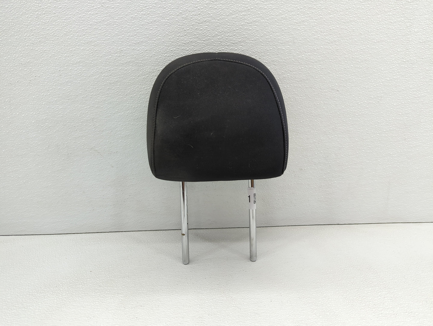 2013-2014 Nissan Sentra Headrest Head Rest Front Driver Passenger Seat - Oemusedautoparts1.com