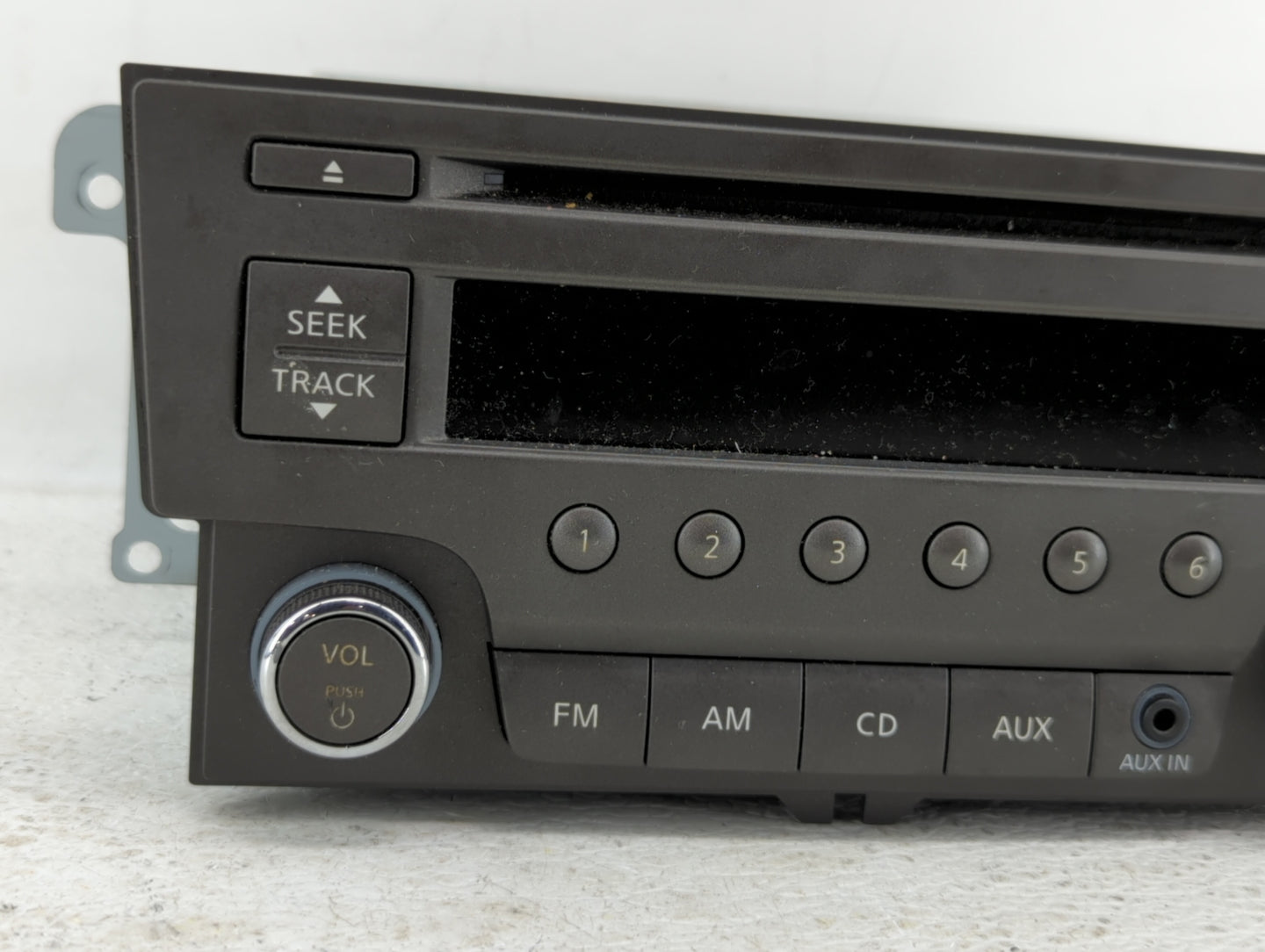 2013-2014 Nissan Sentra Am Fm Cd Player Radio Receiver - Oemusedautoparts1.com