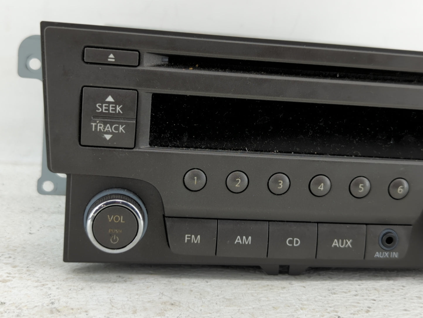 2013-2014 Nissan Sentra Am Fm Cd Player Radio Receiver - Oemusedautoparts1.com