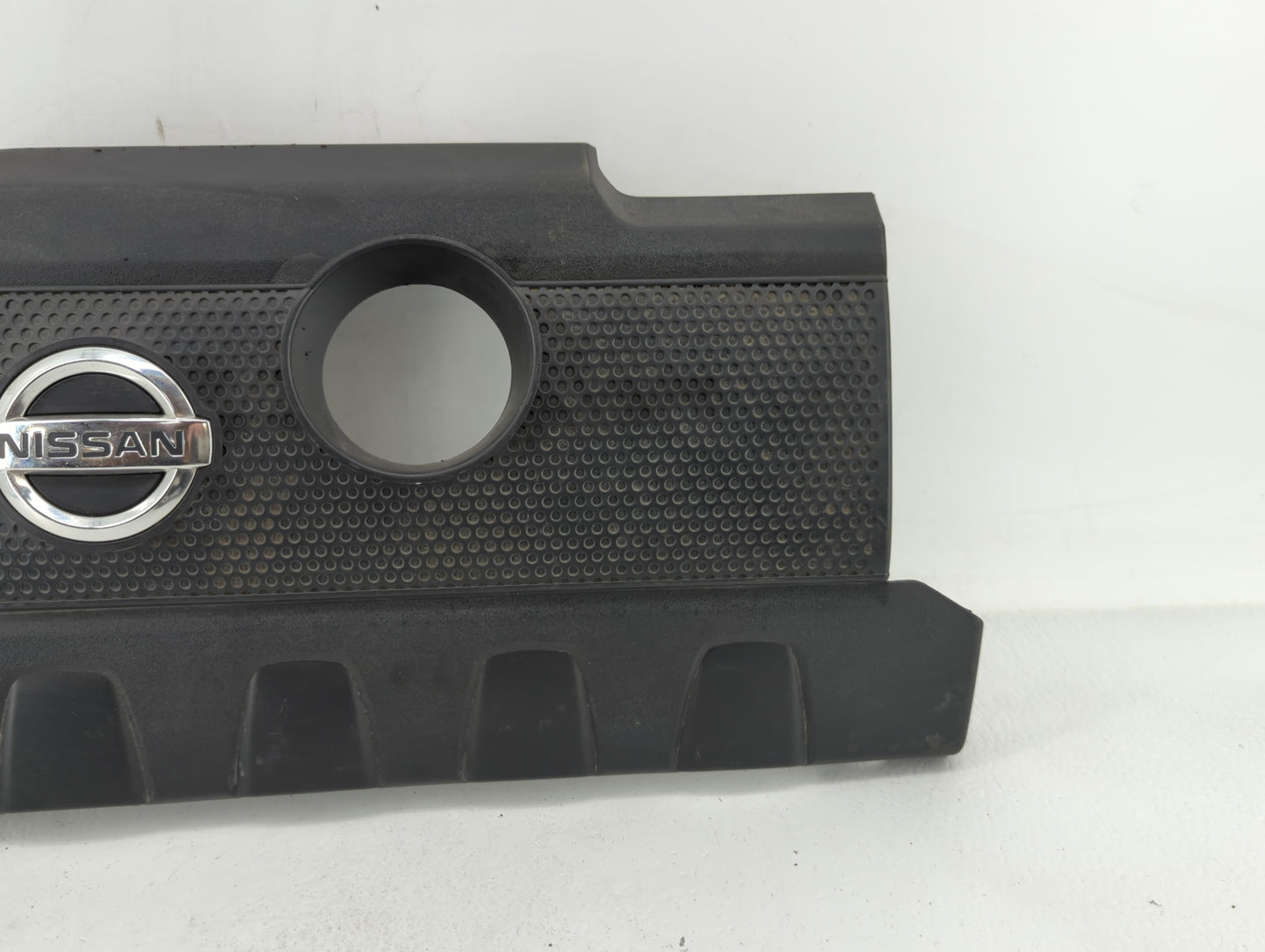2014 Nissan Sentra Engine Cover - Oemusedautoparts1.com