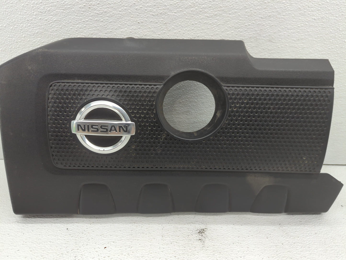 2014 Nissan Sentra Engine Cover - Oemusedautoparts1.com