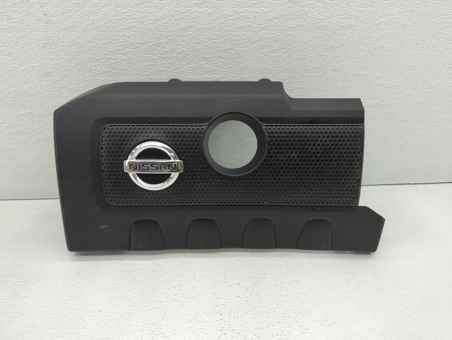 2014 Nissan Sentra Engine Cover - Oemusedautoparts1.com