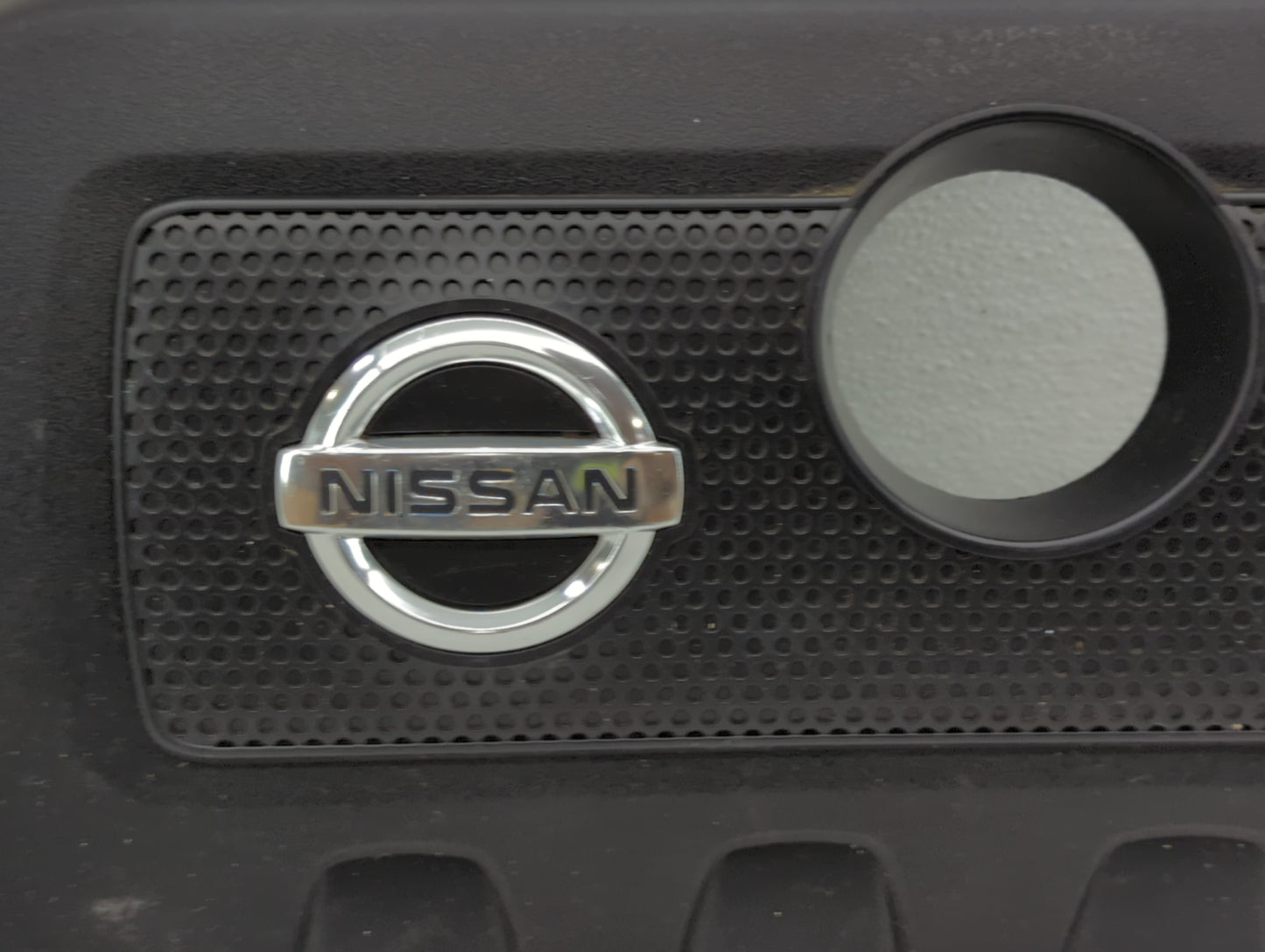 2014 Nissan Sentra Engine Cover - Oemusedautoparts1.com