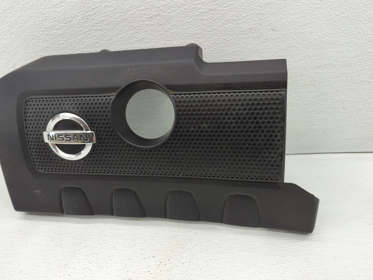 2014 Nissan Sentra Engine Cover - Oemusedautoparts1.com