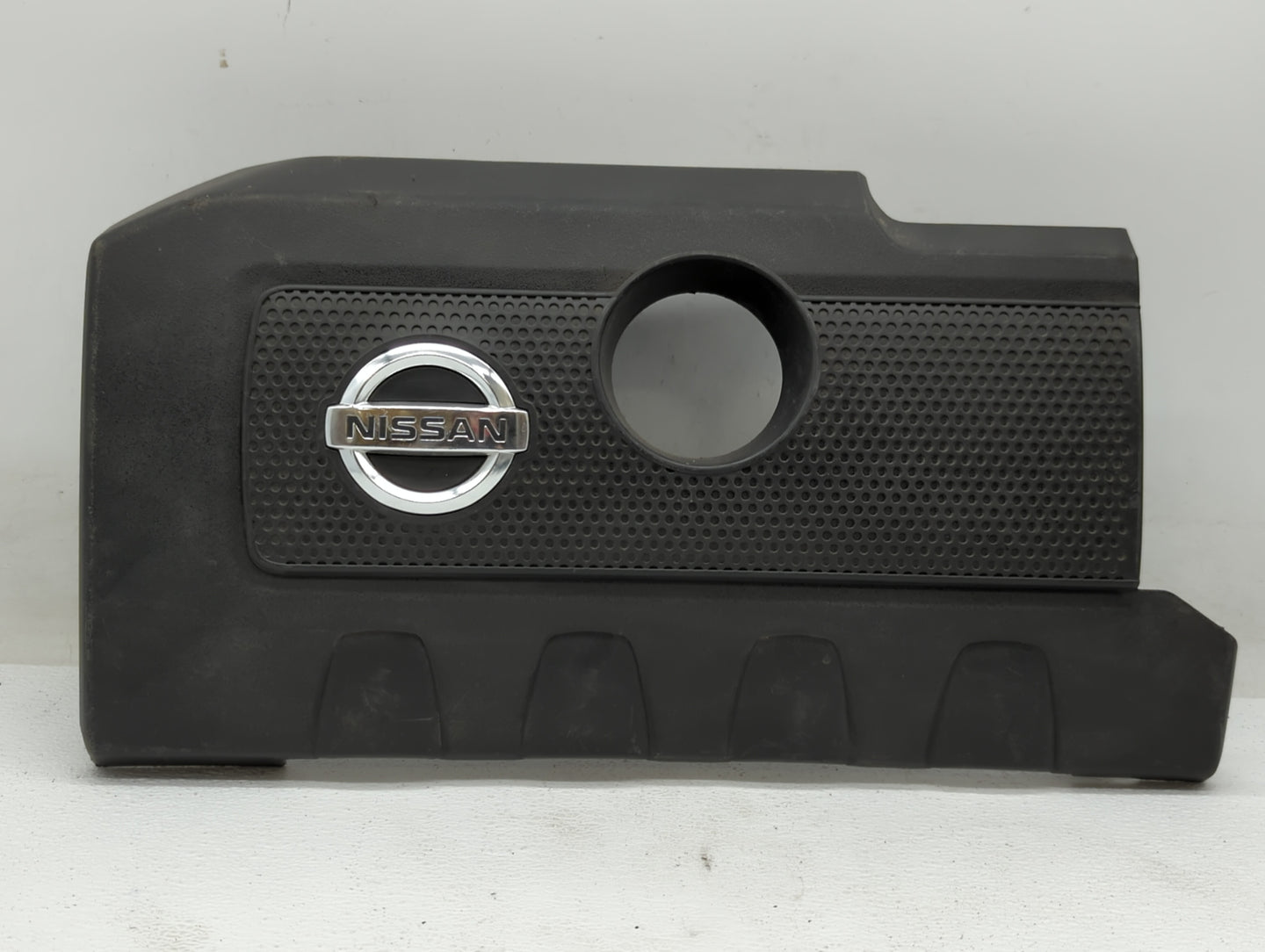 2014 Nissan Sentra Engine Cover - Oemusedautoparts1.com