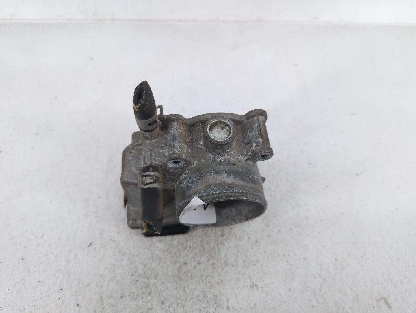 2013-2019 Nissan Sentra Throttle Body P/N:3RA60-01 A 3RA60-01 B Fits Fits 2013 2014 2015 2016 2017 2018 2019 OEM Used Auto P