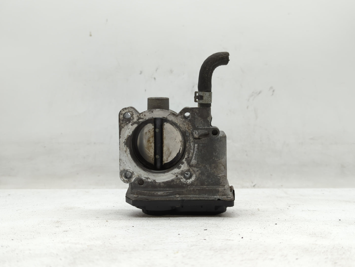 2013-2019 Nissan Sentra Throttle Body P/N:3RA60-01 A 3RA60-01 B Fits Fits 2013 2014 2015 2016 2017 2018 2019 OEM Used Auto P