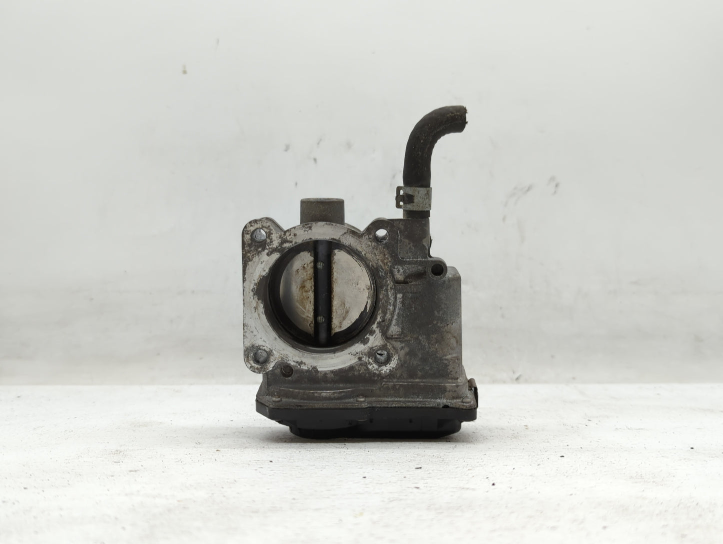 2013-2019 Nissan Sentra Throttle Body P/N:3RA60-01 A 3RA60-01 B Fits Fits 2013 2014 2015 2016 2017 2018 2019 OEM Used Auto P