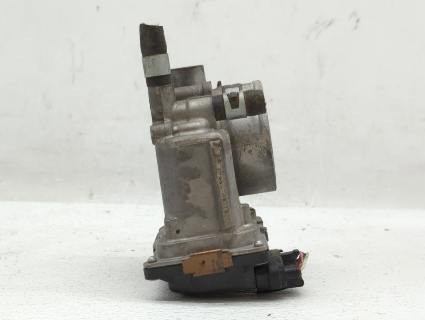 2013-2019 Nissan Sentra Throttle Body P/N:3RA60-01 A 3RA60-01 B Fits Fits 2013 2014 2015 2016 2017 2018 2019 OEM Used Auto P