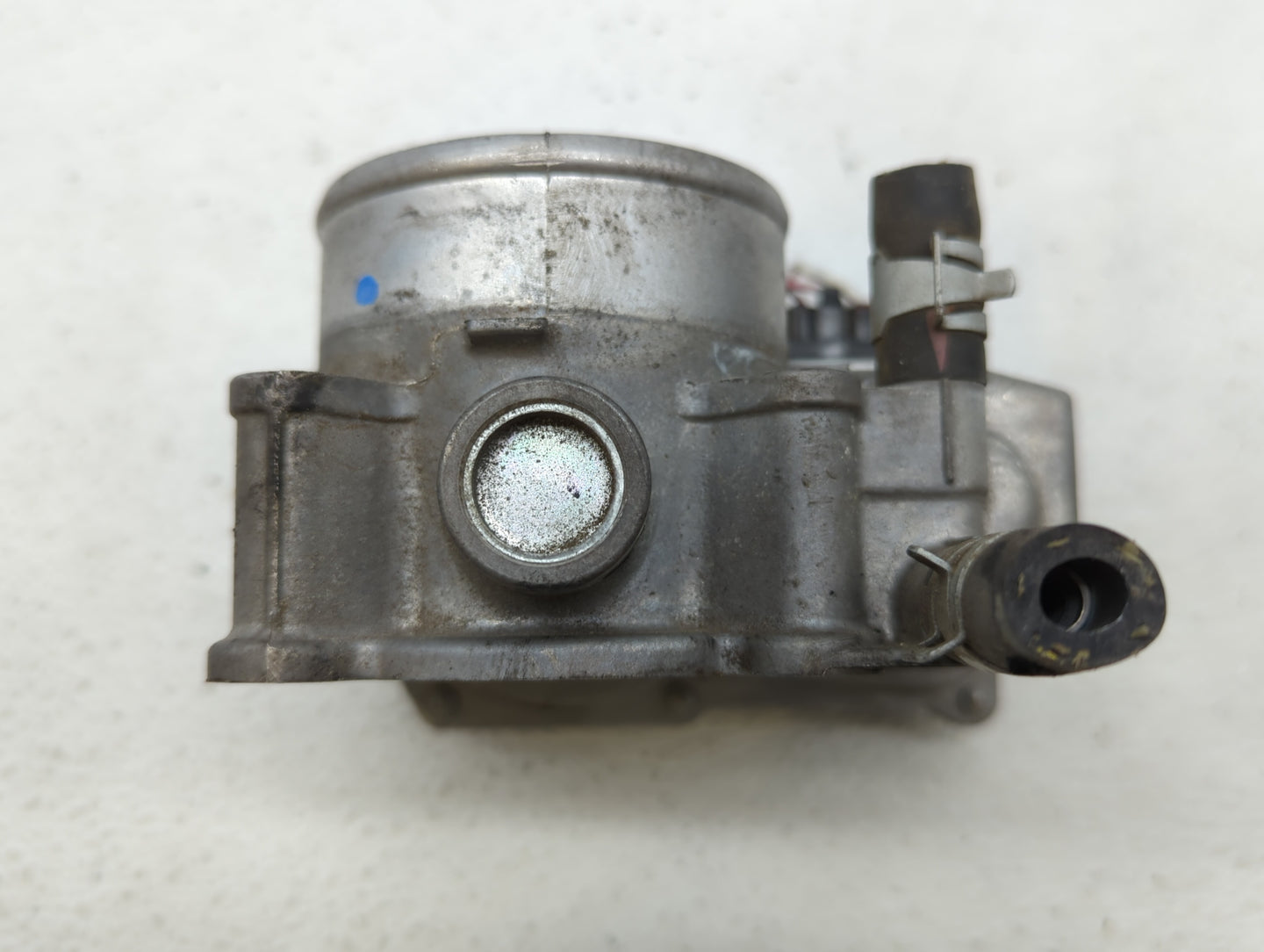 2013-2019 Nissan Sentra Throttle Body P/N:3RA60-01 A 3RA60-01 B Fits Fits 2013 2014 2015 2016 2017 2018 2019 OEM Used Auto P