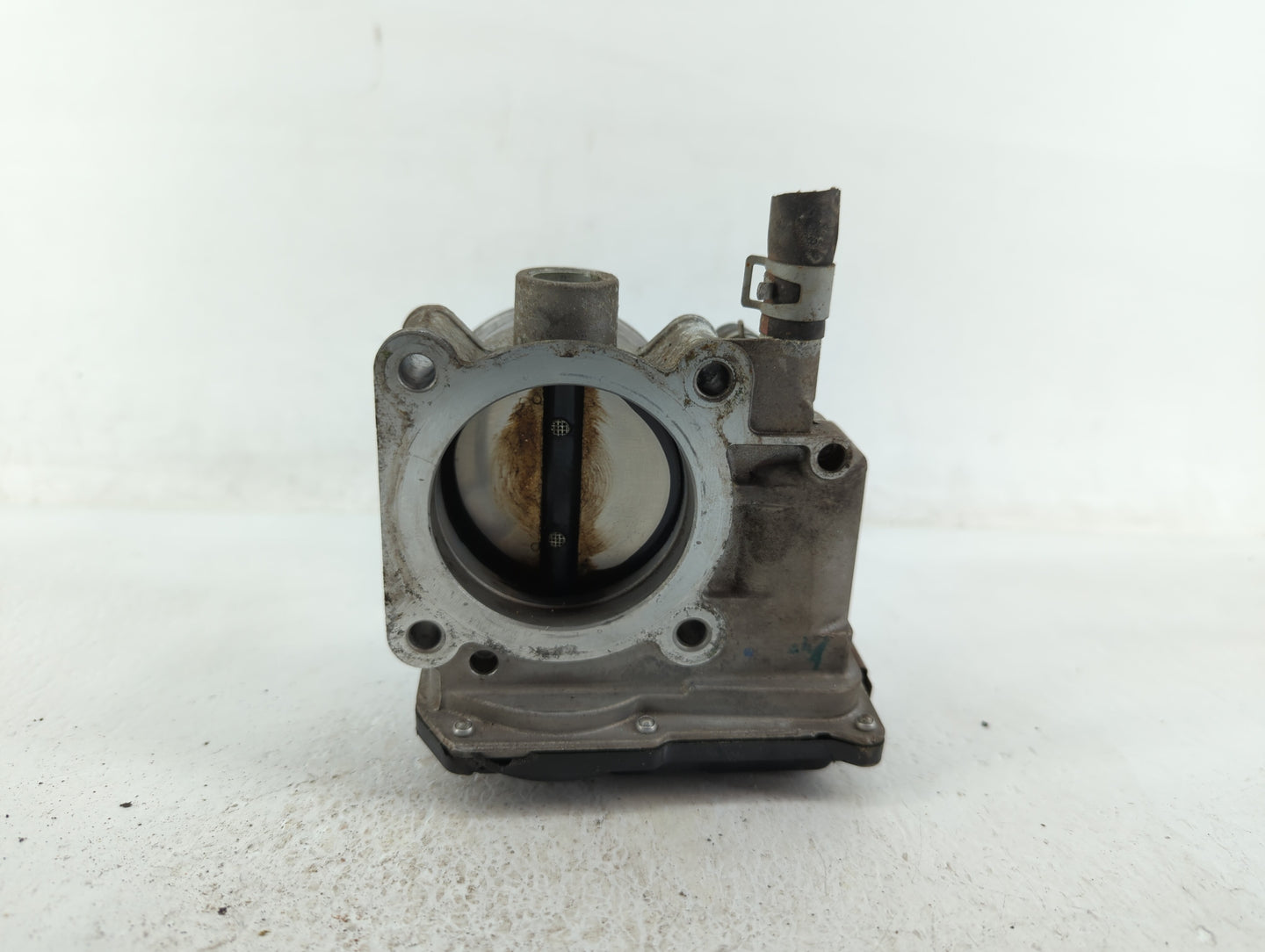 2013-2019 Nissan Sentra Throttle Body P/N:3RA60-01 C 3RA60-01 D, 3RA60-01 A Fits Fits 2013 2014 2015 2016 2017 2018 2019 OEM
