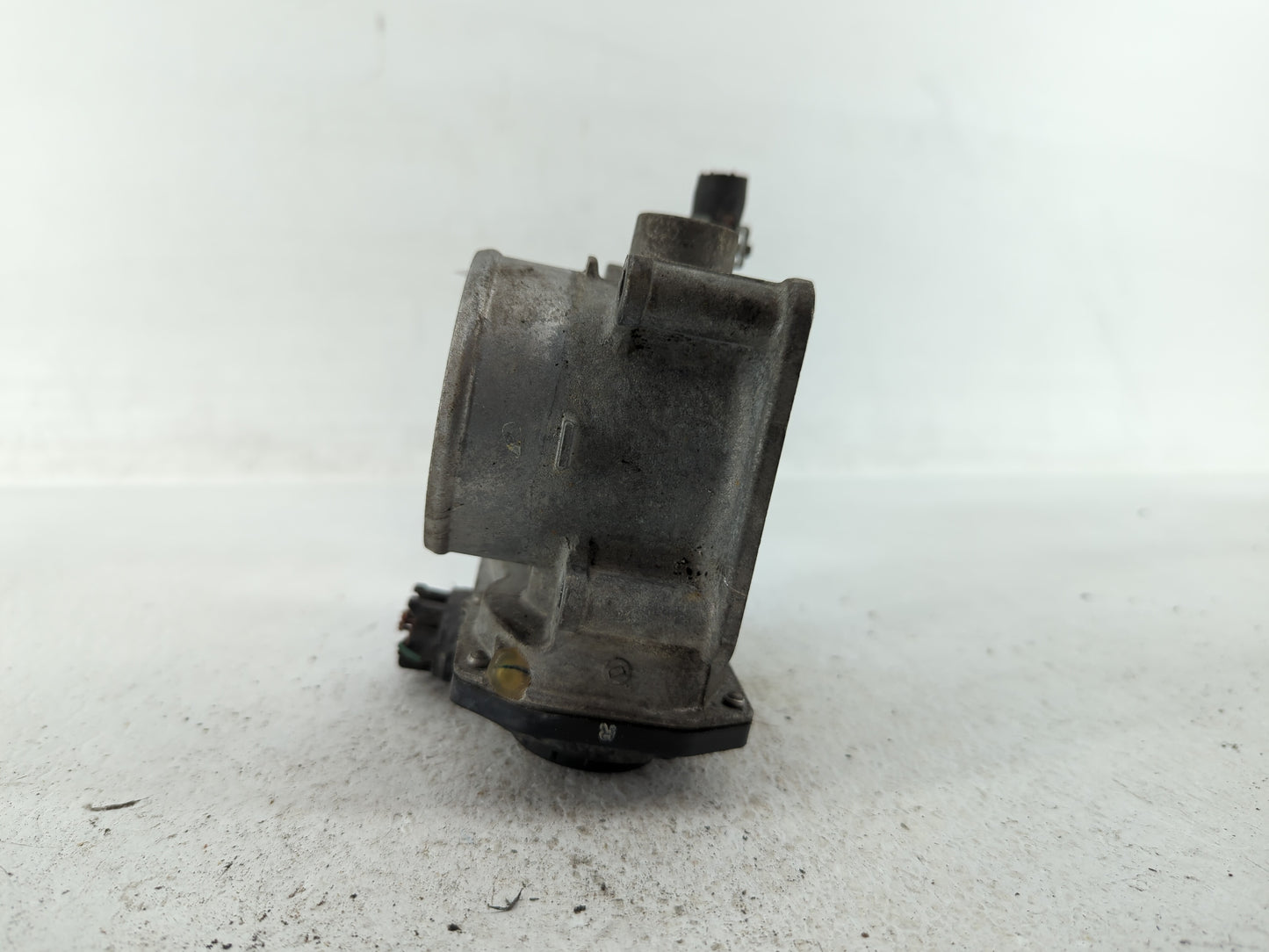 2013-2019 Nissan Sentra Throttle Body P/N:3RA60-01 C 3RA60-01 D, 3RA60-01 A Fits Fits 2013 2014 2015 2016 2017 2018 2019 OEM