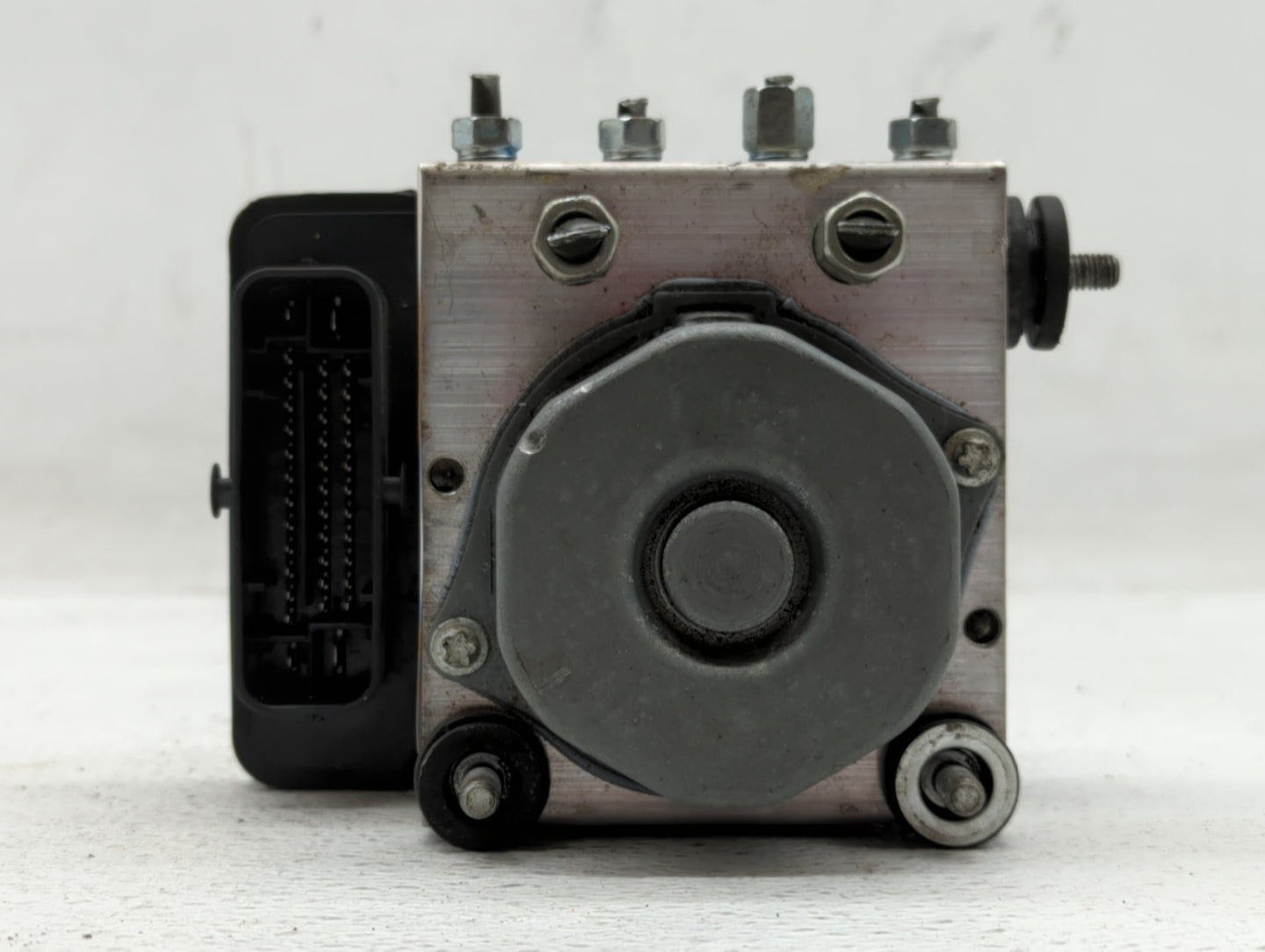 2014 Nissan Sentra ABS Pump Control Module Replacement P/N:47660 3SG0C Fits OEM Used Auto Parts - Oemusedautoparts1.com