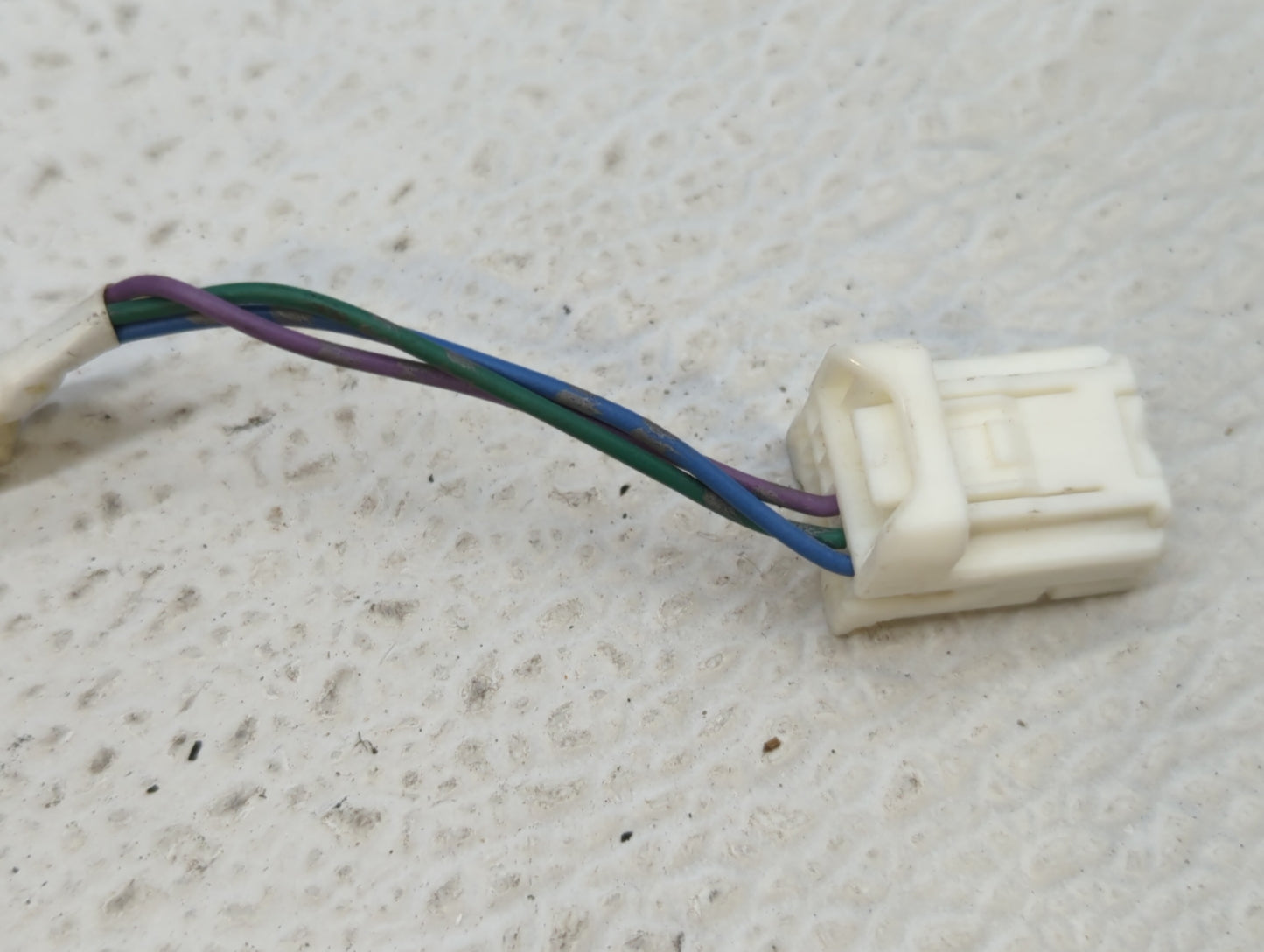 2013-2015 Nissan Sentra Passenger Side View Mirror - Right Door Mirror OEM Used - Oemusedautoparts1.com