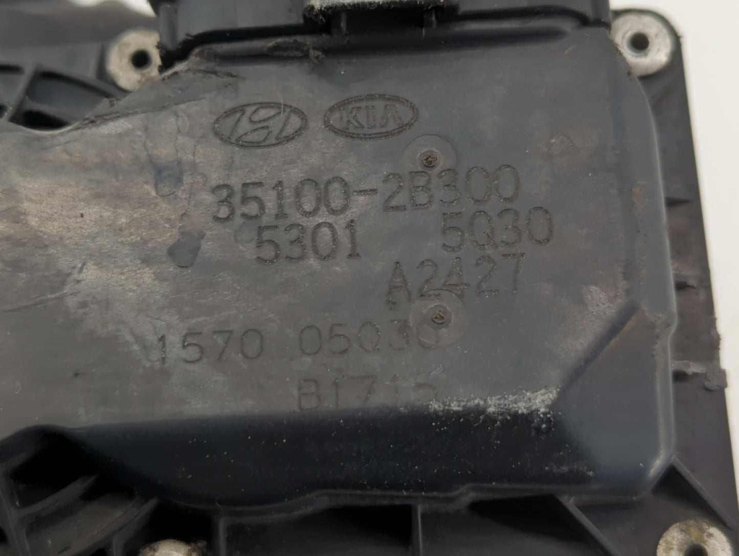 2013-2019 Nissan Sentra Throttle Body P/N:35100-2B300 Fits Fits 2013 2014 2015 2016 2017 2018 2019 OEM Used Auto Parts - Oem