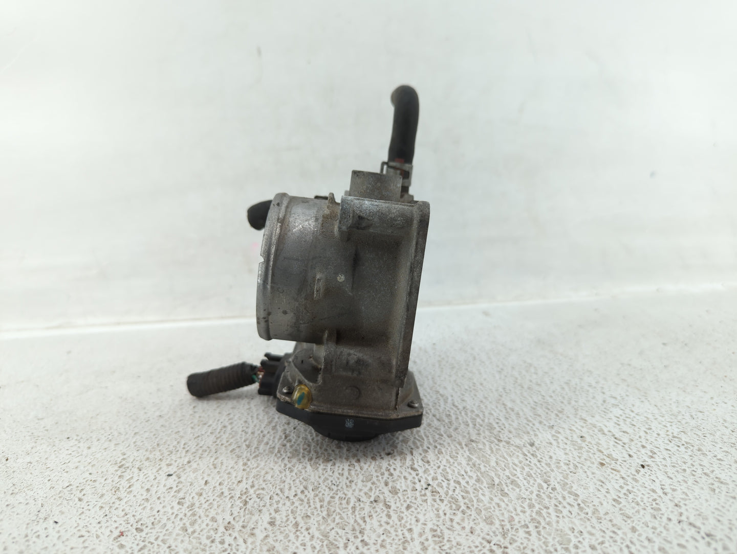 2013-2019 Nissan Sentra Throttle Body P/N:3RA60-01 A Fits Fits 2013 2014 2015 2016 2017 2018 2019 OEM Used Auto Parts - Oemu