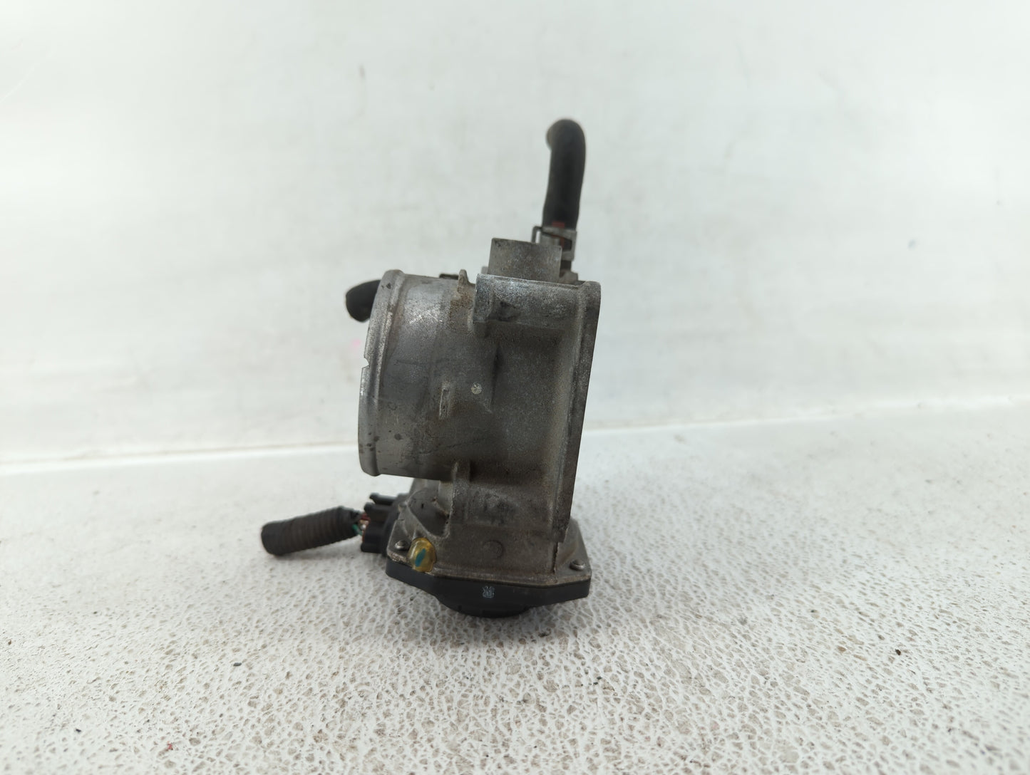 2013-2019 Nissan Sentra Throttle Body P/N:3RA60-01 A Fits Fits 2013 2014 2015 2016 2017 2018 2019 OEM Used Auto Parts - Oemu