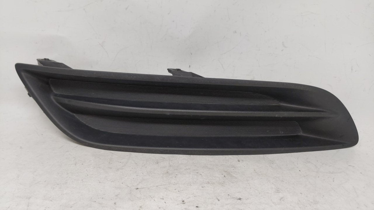 2013-2015 Nissan Sentra Front Grille Bumper Not Included - Oemusedautoparts1.com