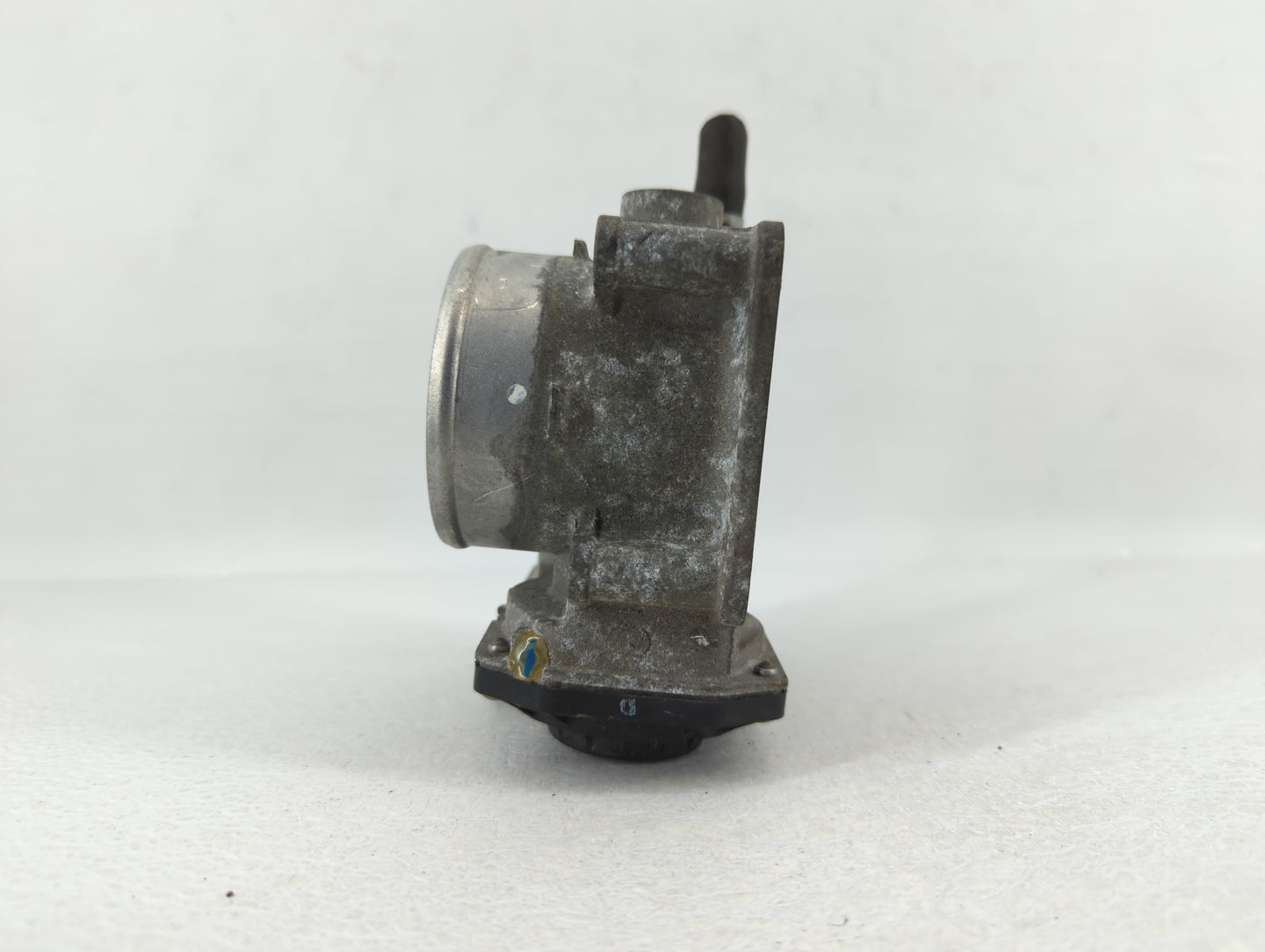 2013-2019 Nissan Sentra Throttle Body P/N:3RA60-01 A Fits Fits 2013 2014 2015 2016 2017 2018 2019 OEM Used Auto Parts - Oemu
