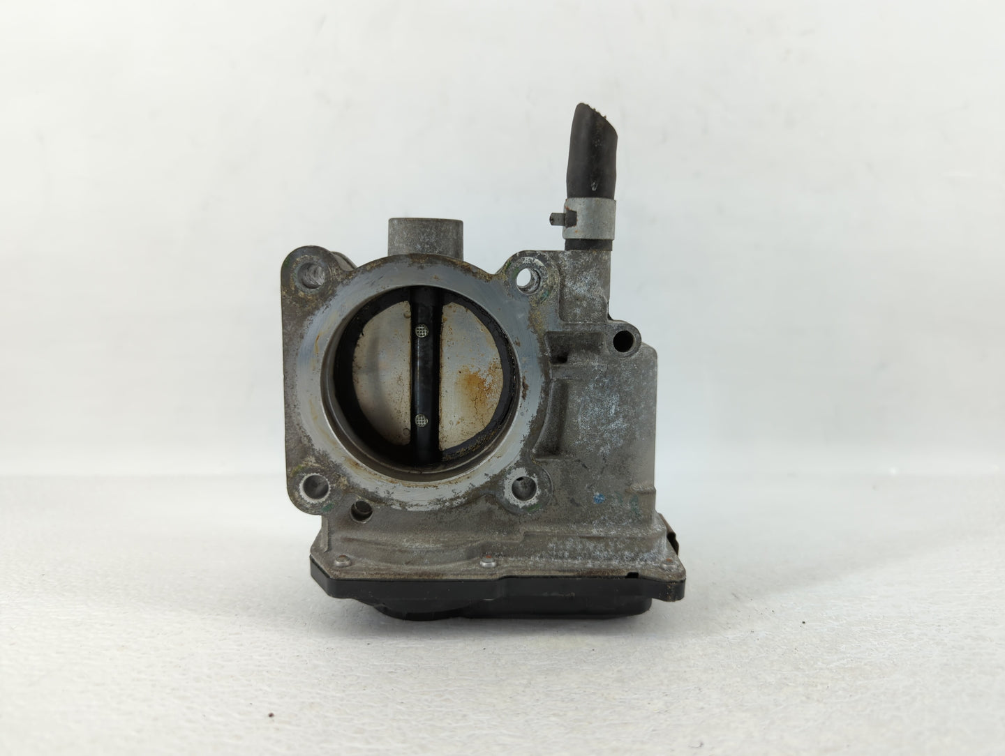 2013-2019 Nissan Sentra Throttle Body P/N:3RA60-01 A Fits Fits 2013 2014 2015 2016 2017 2018 2019 OEM Used Auto Parts - Oemu