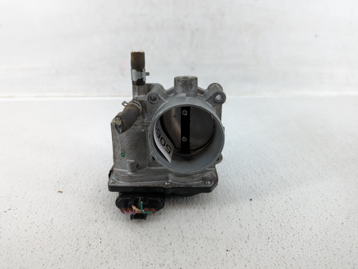 2013-2019 Nissan Sentra Throttle Body P/N:3RA60-01 B 3RA60-01 A Fits Fits 2013 2014 2015 2016 2017 2018 2019 OEM Used Auto P