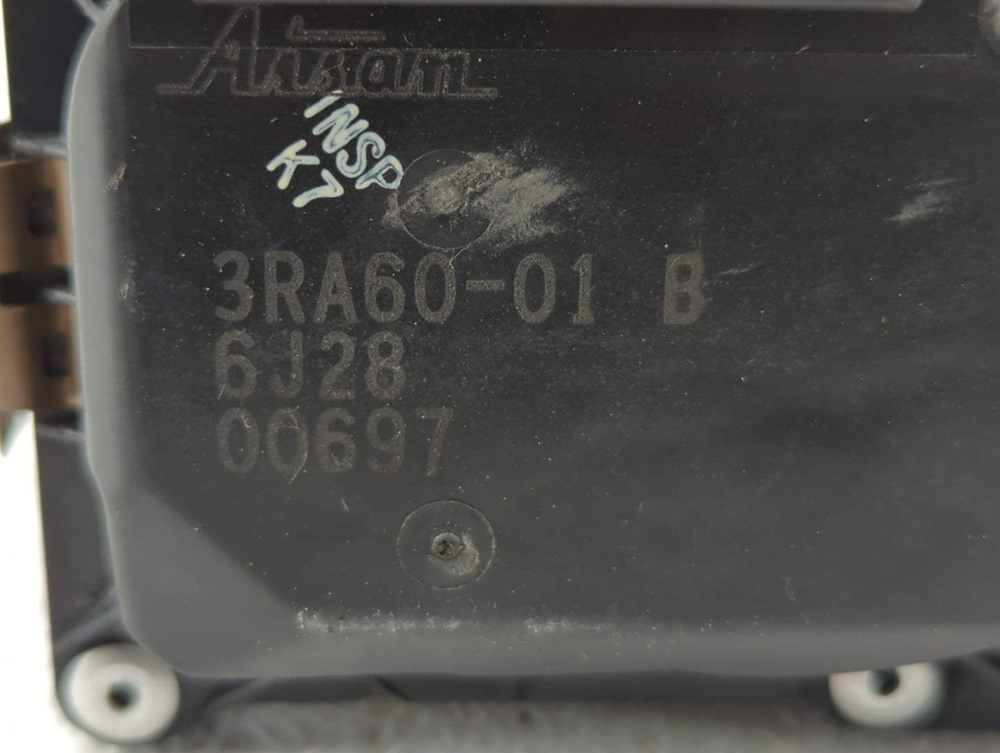 2013-2019 Nissan Sentra Throttle Body P/N:3RA60-01 B 3RA60-01 A Fits Fits 2013 2014 2015 2016 2017 2018 2019 OEM Used Auto P