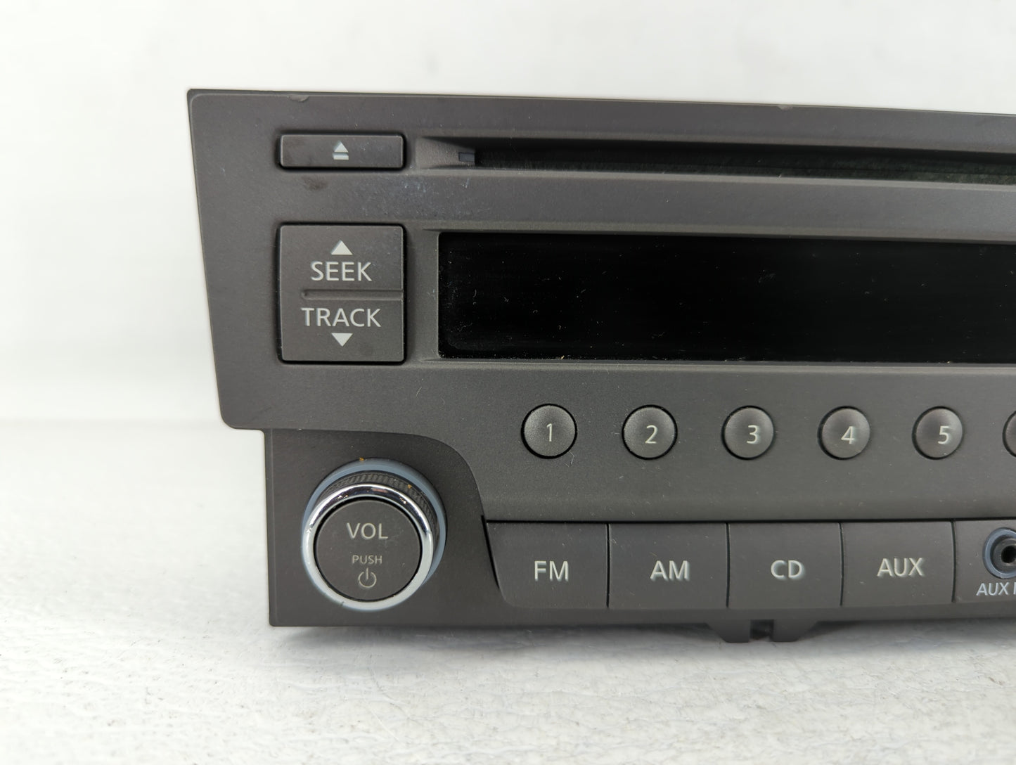 2013-2014 Nissan Sentra Am Fm Cd Player Radio Receiver - Oemusedautoparts1.com
