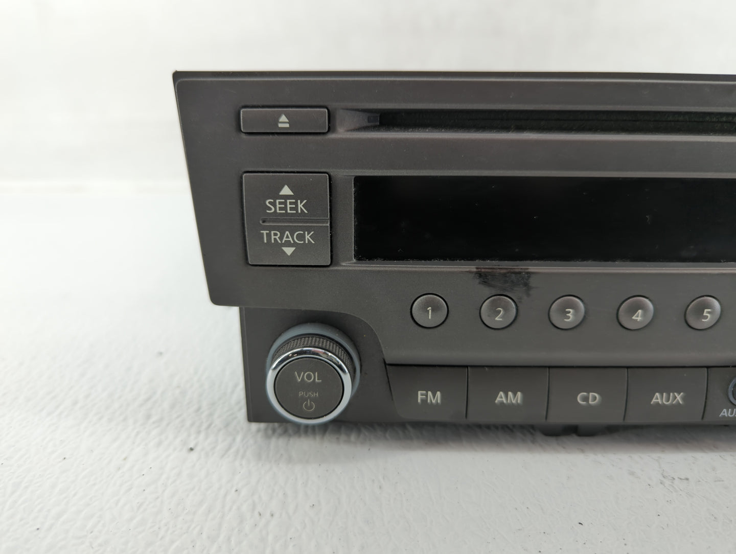 2013-2014 Nissan Sentra Am Fm Cd Player Radio Receiver - Oemusedautoparts1.com