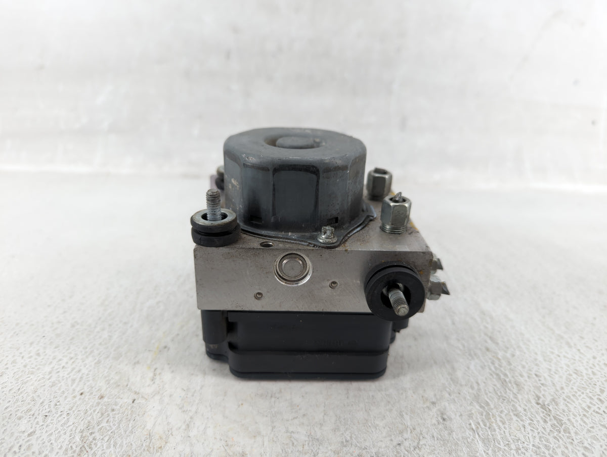 2014-2015 Nissan Sentra Anti-Lock Brake ABS Pump Module Actuator OEM P/N:47660 3SG0C Fits Fits 2014 2015 OEM Used Auto Parts