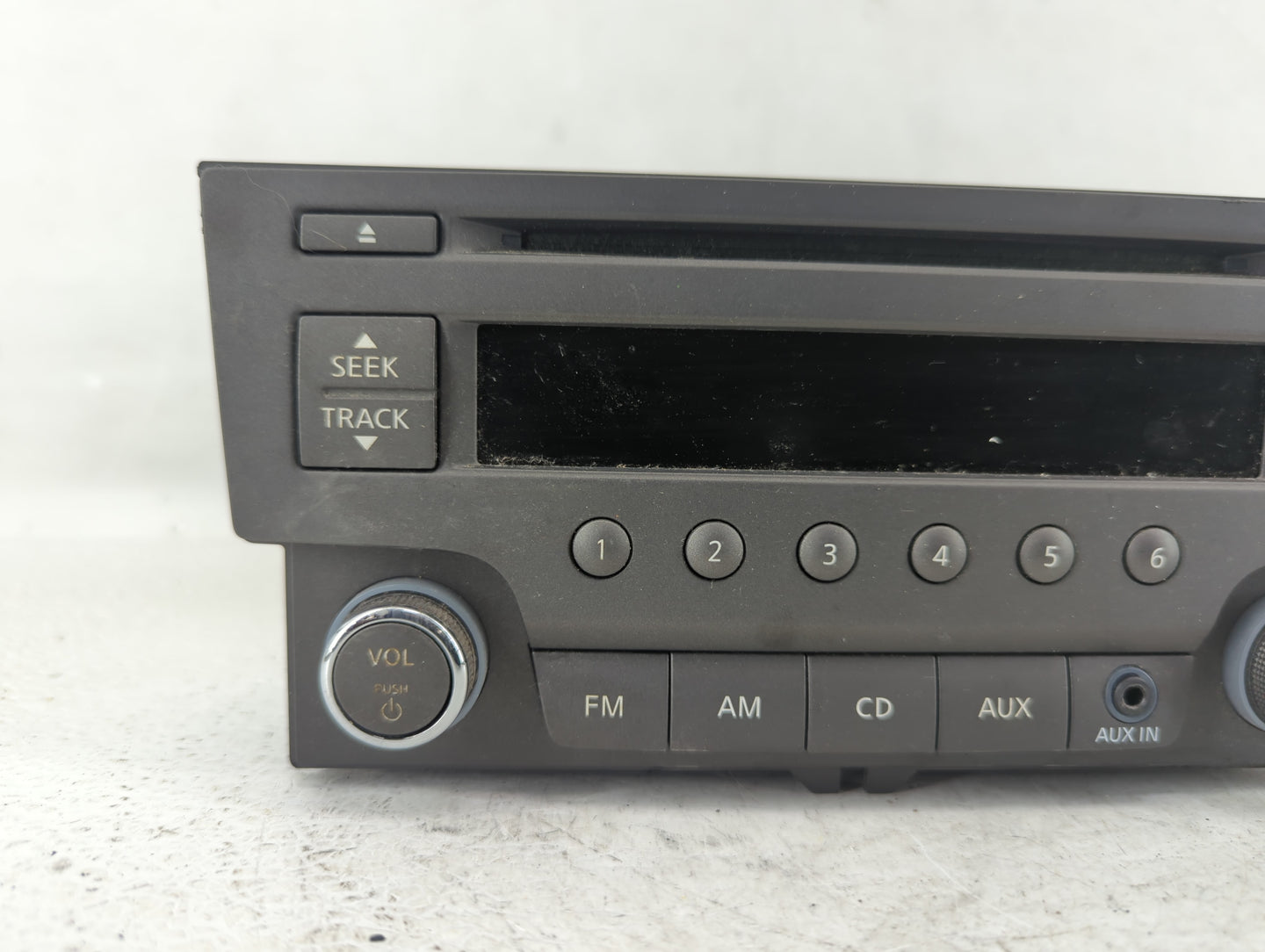2013-2014 Nissan Sentra Am Fm Cd Player Radio Receiver - Oemusedautoparts1.com