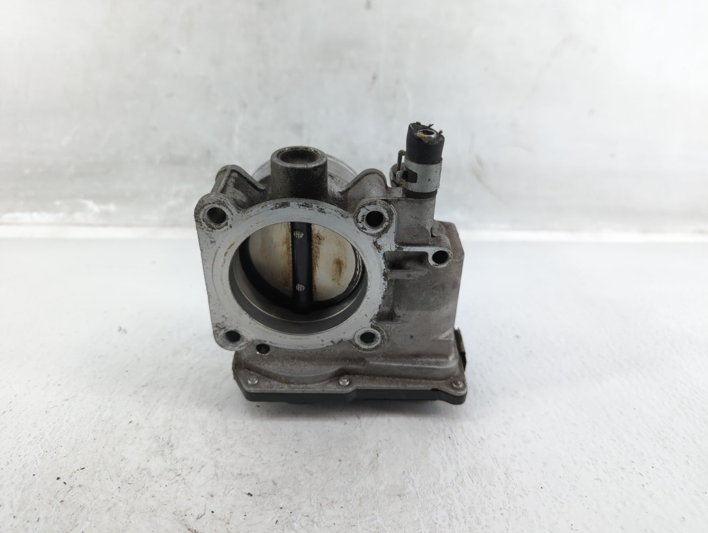 2013-2019 Nissan Sentra Throttle Body P/N:3RA60-01 A Fits Fits 2013 2014 2015 2016 2017 2018 2019 OEM Used Auto Parts - Oemu