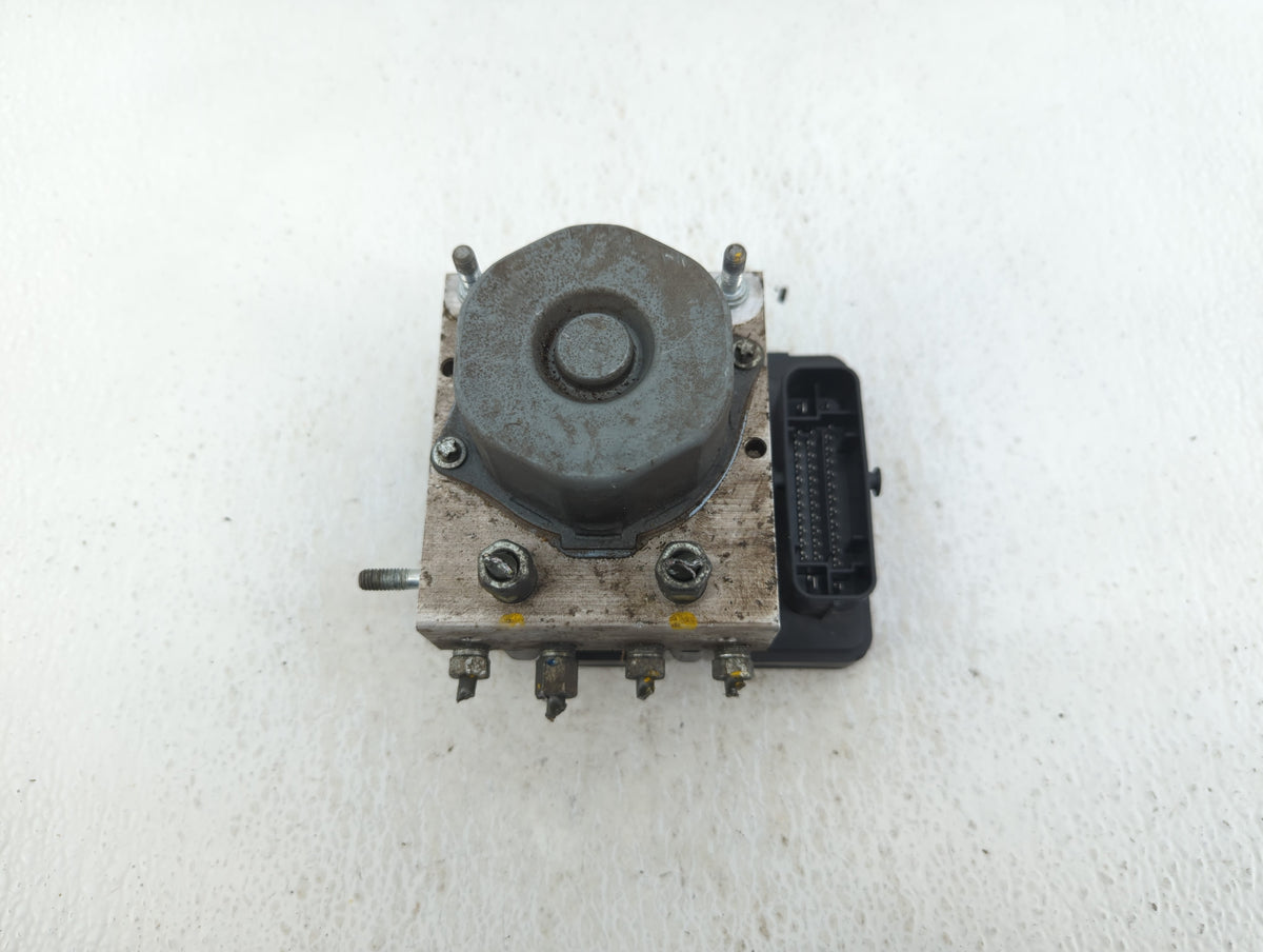 2014-2015 Nissan Sentra Anti-Lock Brake ABS Pump Module Actuator OEM P/N:140520 269 661 Fits Fits 2014 2015 OEM Used Auto Pa