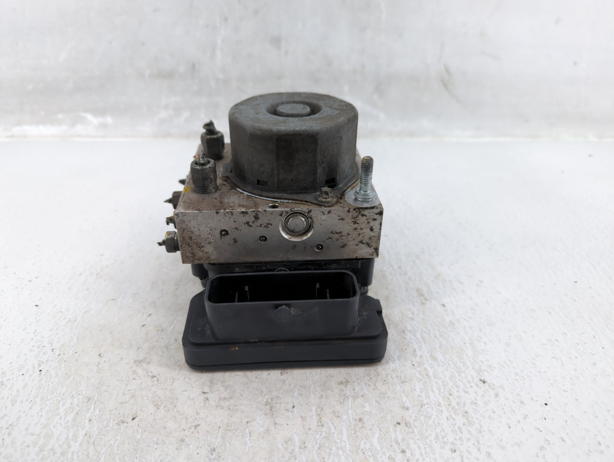 2014-2015 Nissan Sentra Anti-Lock Brake ABS Pump Module Actuator OEM P/N:140520 269 661 Fits Fits 2014 2015 OEM Used Auto Pa