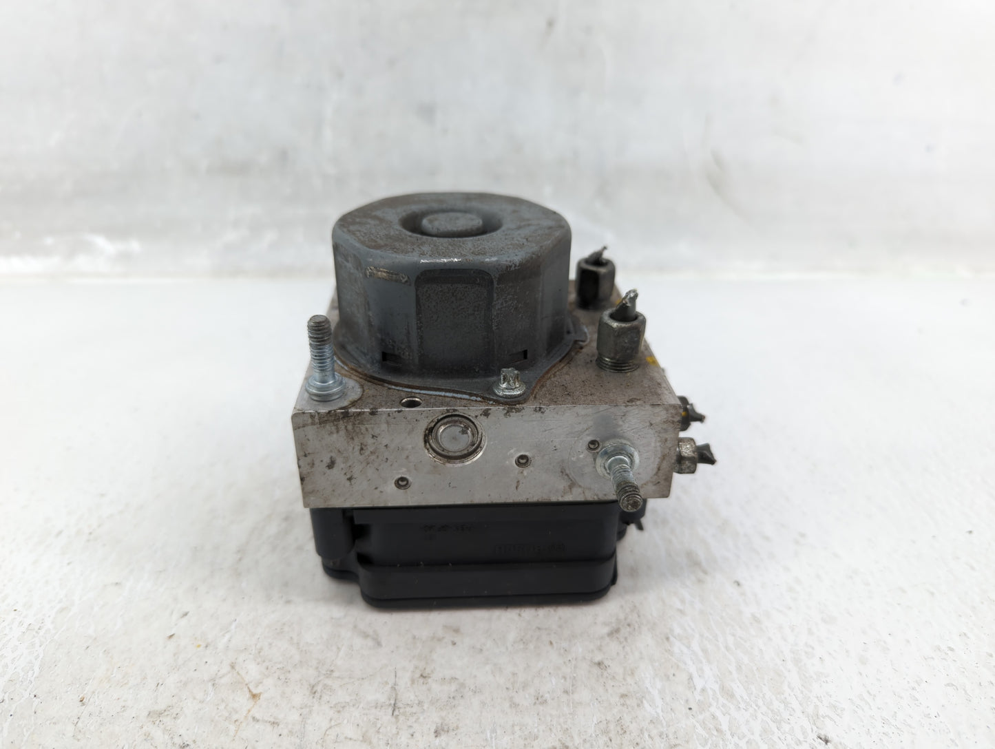 2014-2015 Nissan Sentra ABS Pump Control Module Replacement P/N:140520 269 661 Fits Fits 2014 2015 OEM Used Auto Parts - Oem