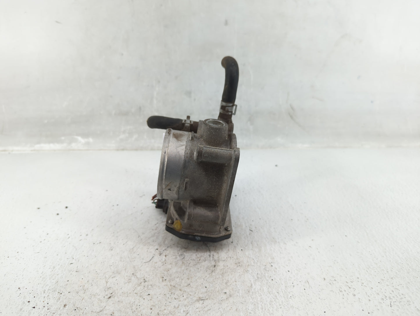 2013-2019 Nissan Sentra Throttle Body P/N:3RA60-01 A Fits Fits 2013 2014 2015 2016 2017 2018 2019 OEM Used Auto Parts - Oemu