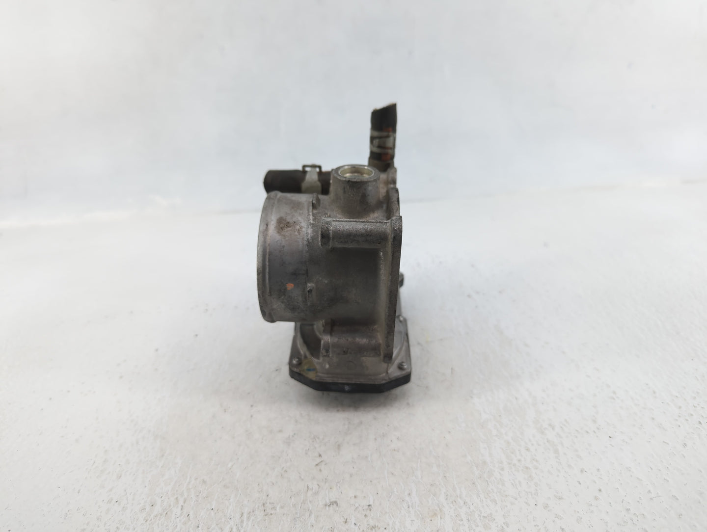 2013-2019 Nissan Sentra Throttle Body P/N:3RA60-01 Fits Fits 2013 2014 2015 2016 2017 2018 2019 OEM Used Auto Parts - Oemuse