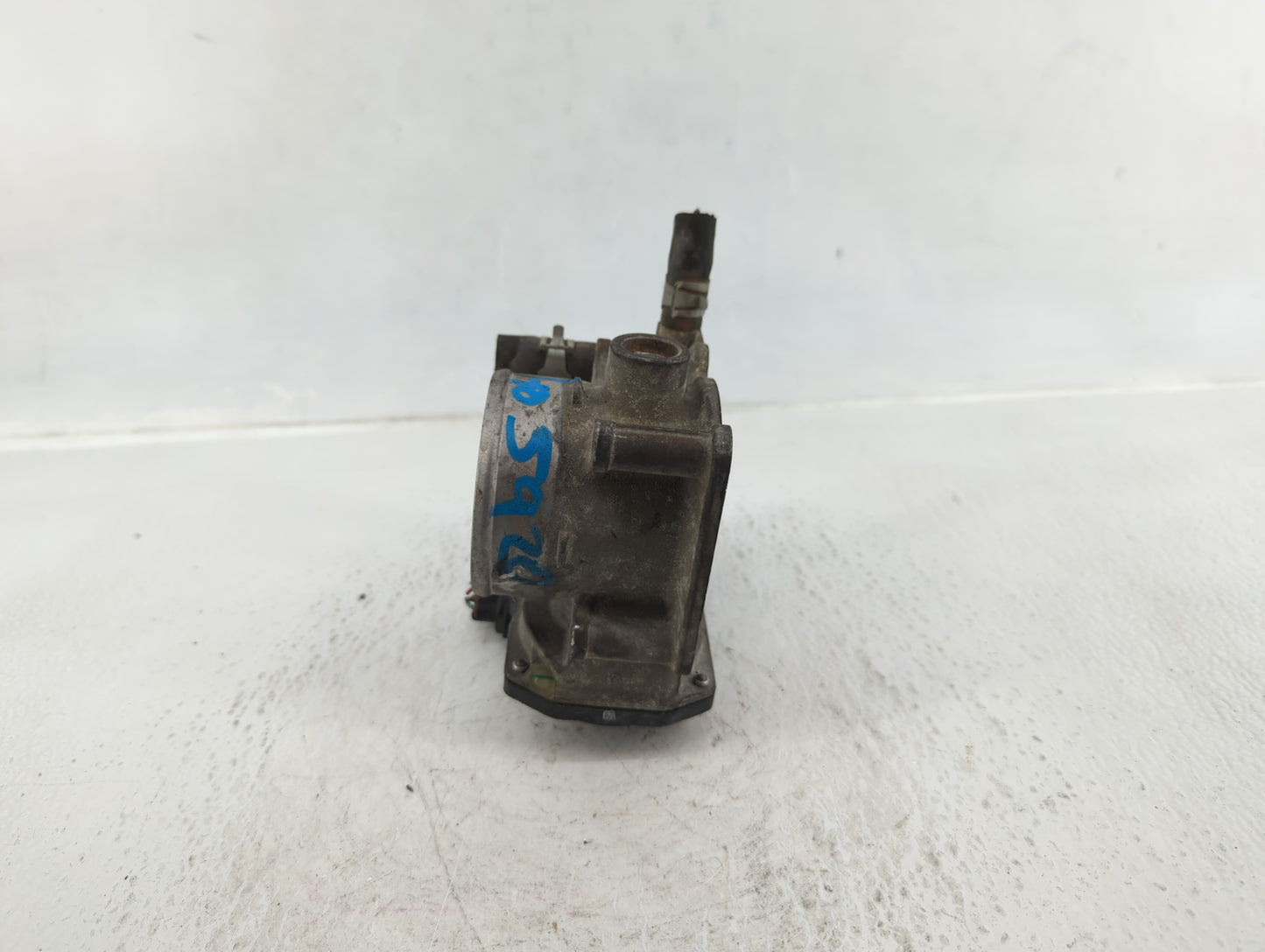 2013-2019 Nissan Sentra Throttle Body P/N:3RA60-01 A Fits Fits 2013 2014 2015 2016 2017 2018 2019 OEM Used Auto Parts - Oemu