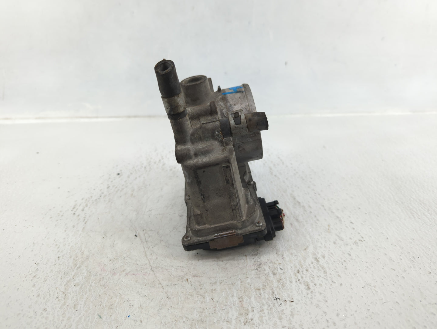 2013-2019 Nissan Sentra Throttle Body P/N:3RA60-01 A Fits Fits 2013 2014 2015 2016 2017 2018 2019 OEM Used Auto Parts - Oemu