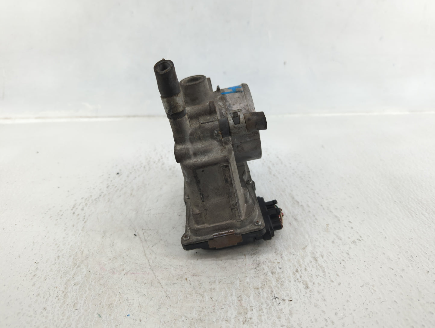2013-2019 Nissan Sentra Throttle Body P/N:3RA60-01 A Fits Fits 2013 2014 2015 2016 2017 2018 2019 OEM Used Auto Parts - Oemu