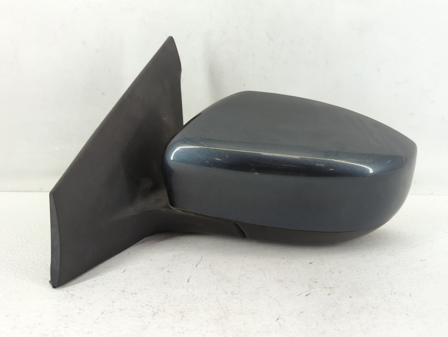 2013-2015 Nissan Sentra Driver Side View Mirror - Left Door Mirror OEM Used - Oemusedautoparts1.com