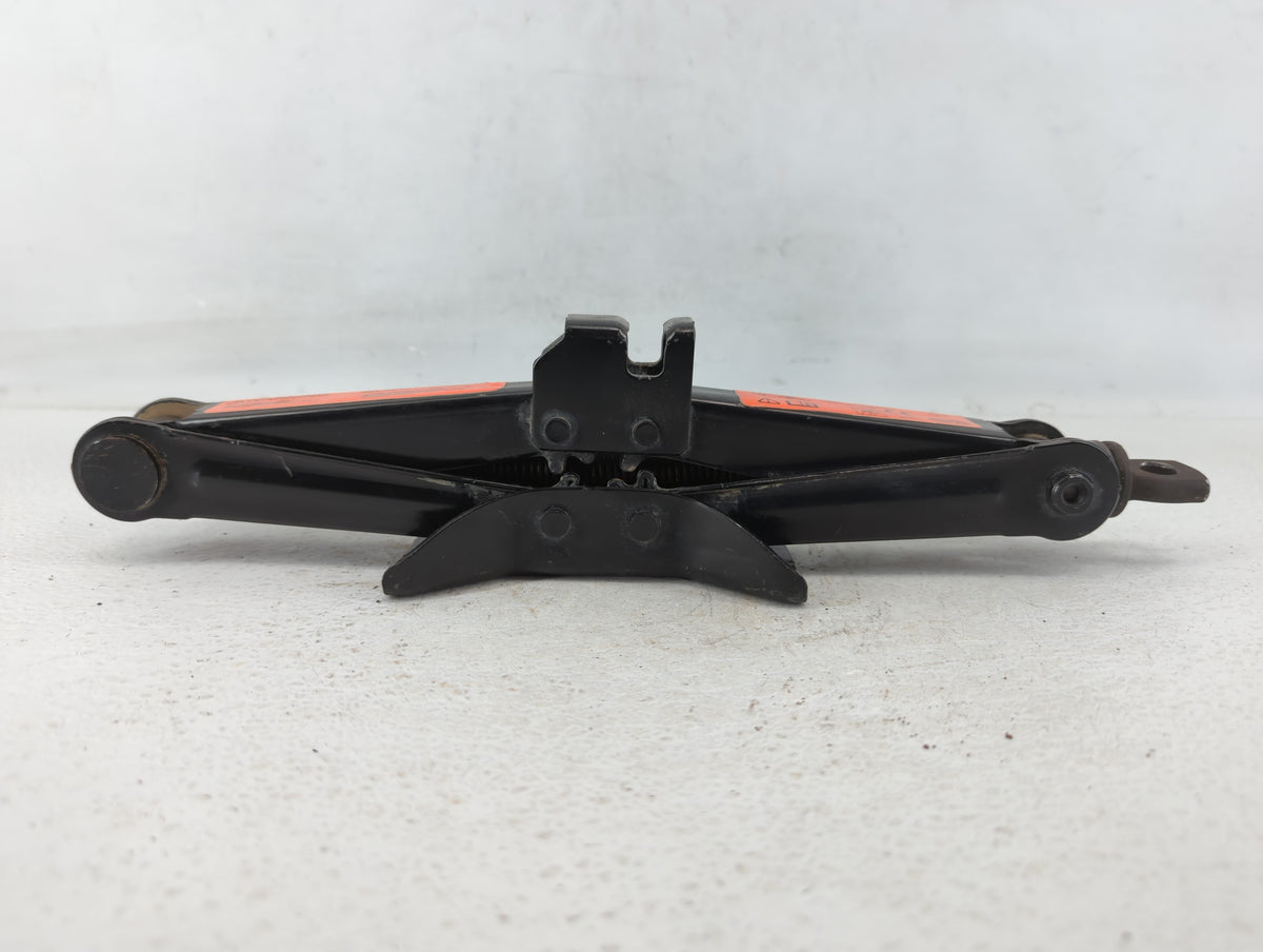 2014 Nissan Sentra Spare Scissor Car Jack 595898 - Oemusedautoparts1.com