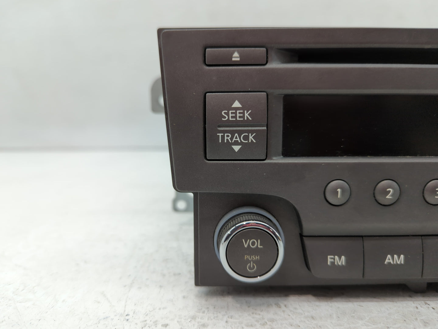 2013-2014 Nissan Sentra Am Fm Cd Player Radio Receiver - Oemusedautoparts1.com
