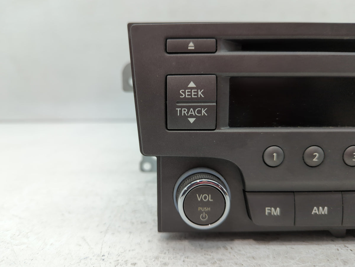 2013-2014 Nissan Sentra Am Fm Cd Player Radio Receiver 597076 - Oemusedautoparts1.com