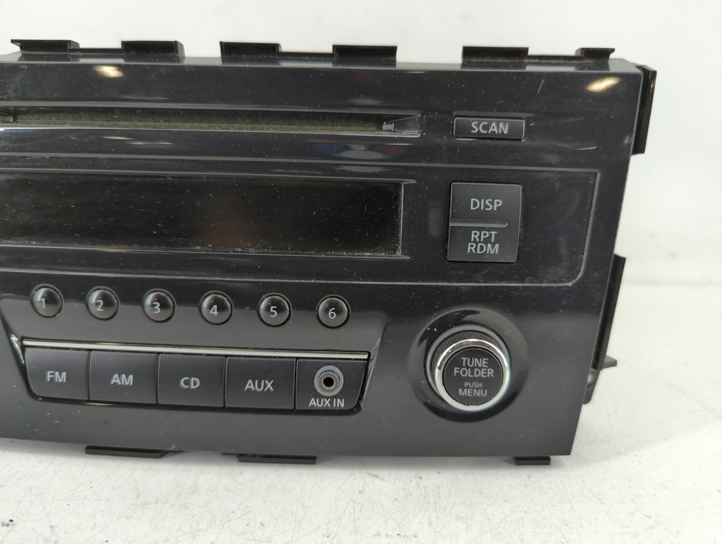 2014 Nissan Sentra Radio AM FM Cd Player Receiver Replacement P/N:28185 3TB0G Fits Fits 2013 2015 OEM Used Auto Parts - Oemu