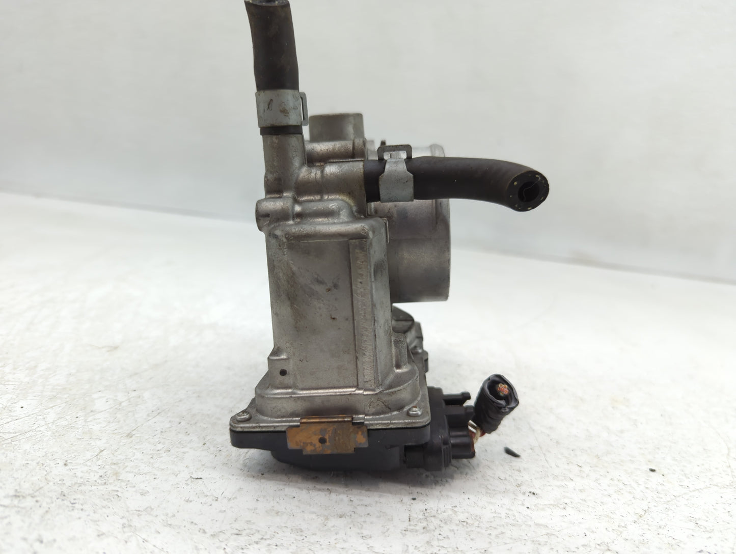 2013-2019 Nissan Sentra Throttle Body P/N:3RA60-01 A Fits Fits 2013 2014 2015 2016 2017 2018 2019 OEM Used Auto Parts - Oemu