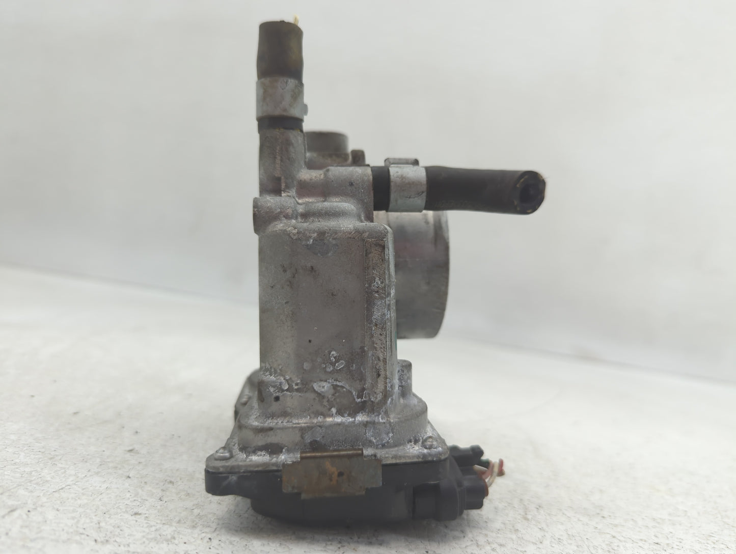 2013-2019 Nissan Sentra Throttle Body P/N:4J23 02692 3RA60-01 A Fits Fits 2013 2014 2015 2016 2017 2018 2019 OEM Used Auto P
