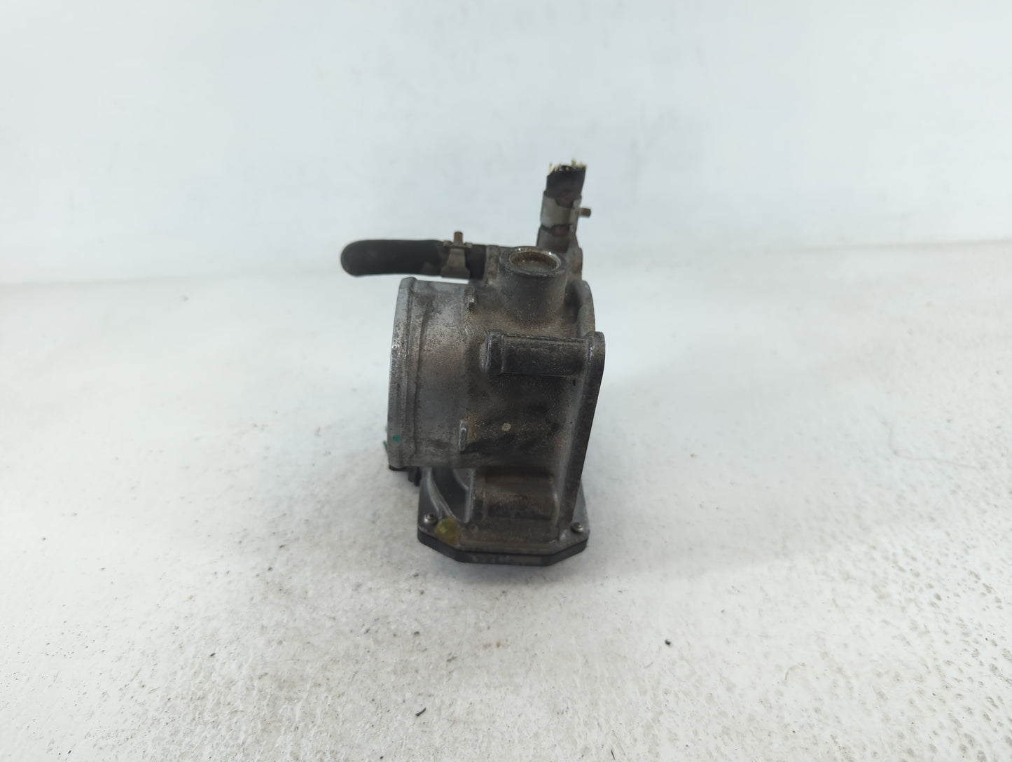 2013-2019 Nissan Sentra Throttle Body P/N:3RA60-01 A Fits Fits 2013 2014 2015 2016 2017 2018 2019 OEM Used Auto Parts - Oemu