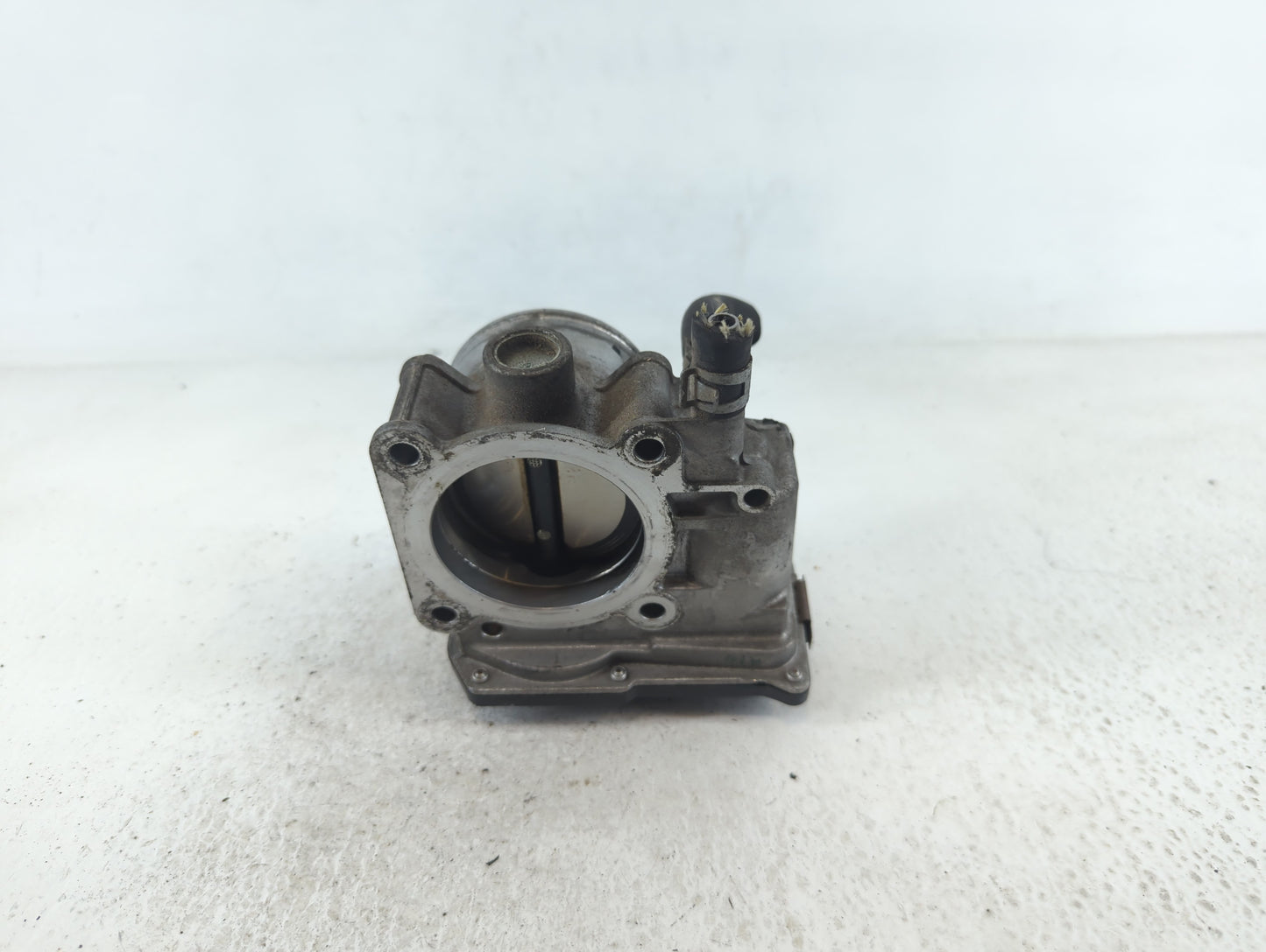 2013-2019 Nissan Sentra Throttle Body P/N:3RA60-01 A Fits Fits 2013 2014 2015 2016 2017 2018 2019 OEM Used Auto Parts - Oemu
