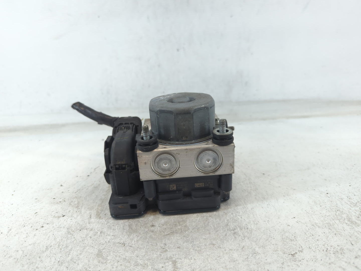 2014 Nissan Sentra ABS Pump Control Module Replacement P/N:47660 3SG0C Fits OEM Used Auto Parts - Oemusedautoparts1.com