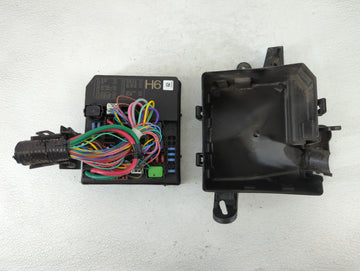 2013-2019 Nissan Sentra Fusebox Fuse Box Panel Relay Module P/N:3S0J00101 Fits Fits 2013 2014 2015 2016 2017 2018 2019 OEM Used Auto Parts